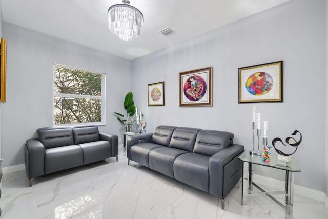 8715 Cobblestone Point Circle, Boynton Beach, FL 33472