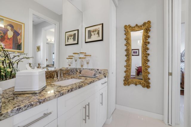 8715 Cobblestone Point Circle, Boynton Beach, FL 33472