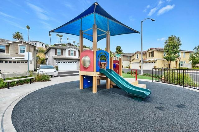 13227 Spring Mountain Rd, Lakeside, CA 92040