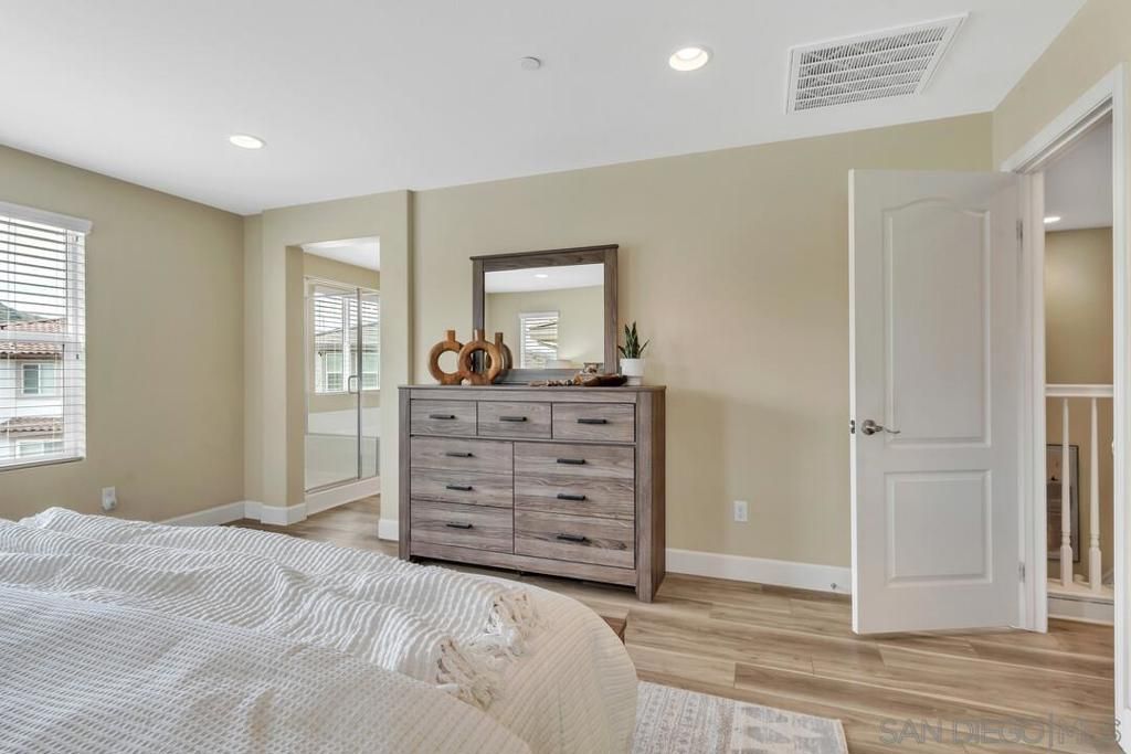 Image 13 of property listing at 13227 Spring Mountain Rd, Lakeside, CA 92040