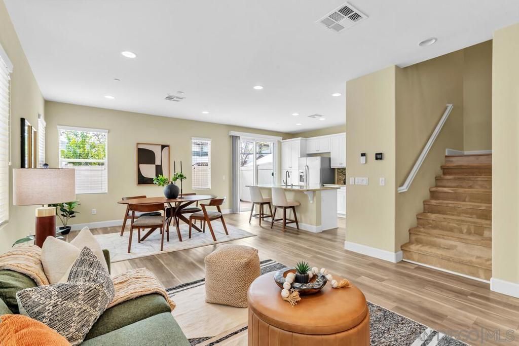 Image 4 of property listing at 13227 Spring Mountain Rd, Lakeside, CA 92040