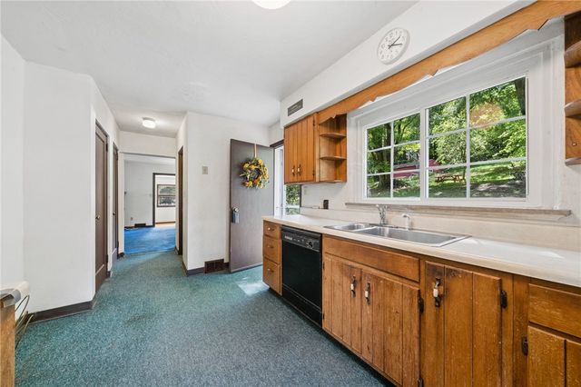 3412 School Road, Murrysville, PA 15668