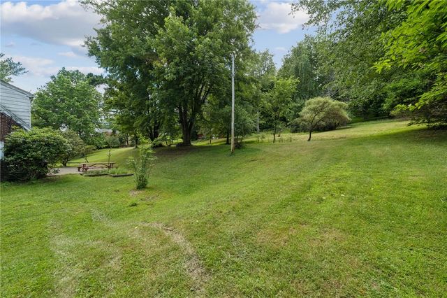 3412 School Road, Murrysville, PA 15668