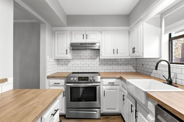 223 Mccarley Place, Mckinney, TX 75071