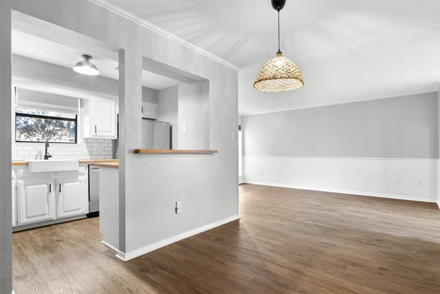 223 Mccarley Place, Mckinney, TX 75071