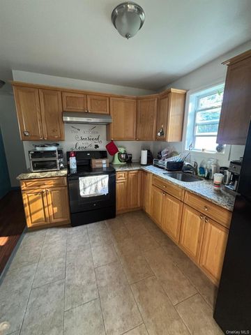938 Scherger Avenue, Patchogue, NY 11772