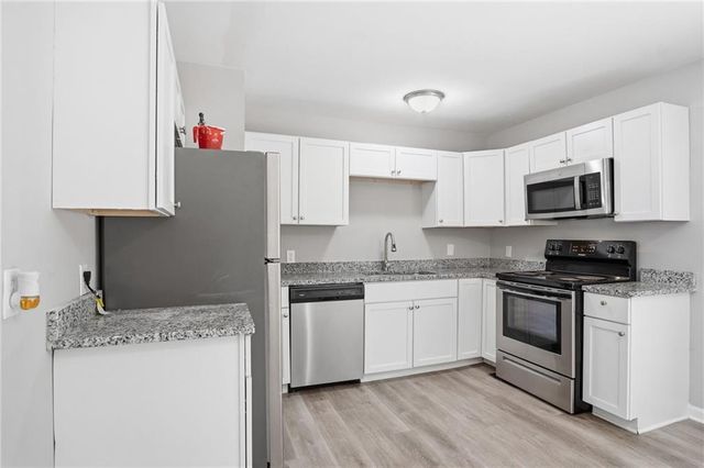 11215 Herrick Avenue, Kansas City, MO 64134