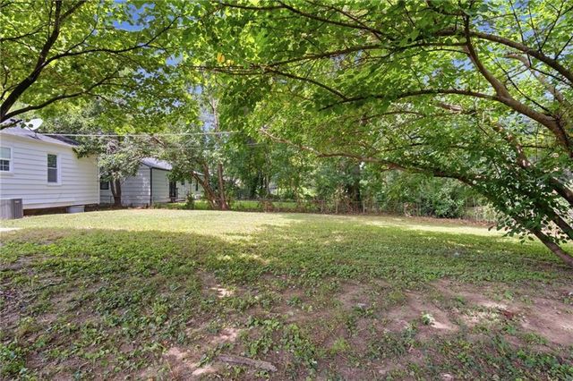 11215 Herrick Avenue, Kansas City, MO 64134