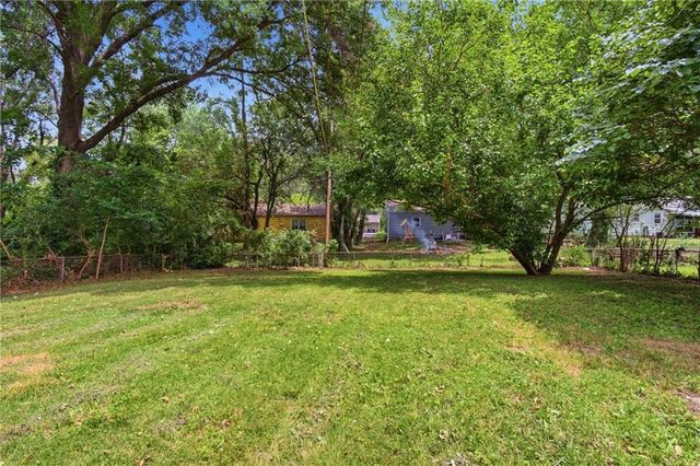 11215 Herrick Avenue, Kansas City, MO 64134