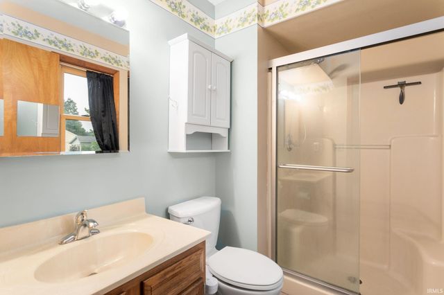 54960 E Sunray Drive, Osceola, IN 46561