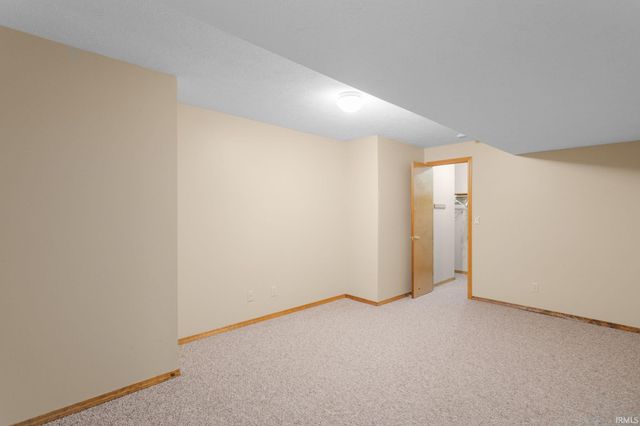 54960 E Sunray Drive, Osceola, IN 46561