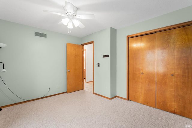 54960 E Sunray Drive, Osceola, IN 46561
