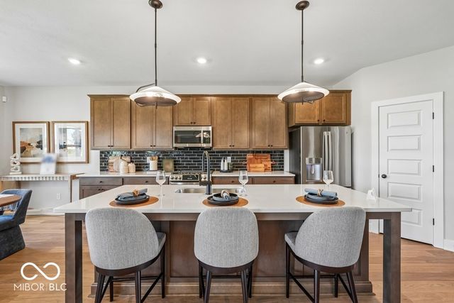12183 Olivine Avenue, Indianapolis, IN 46229