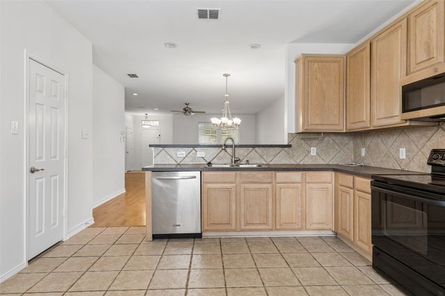 6508 Courtyards Drive, Mckinney, TX 75072