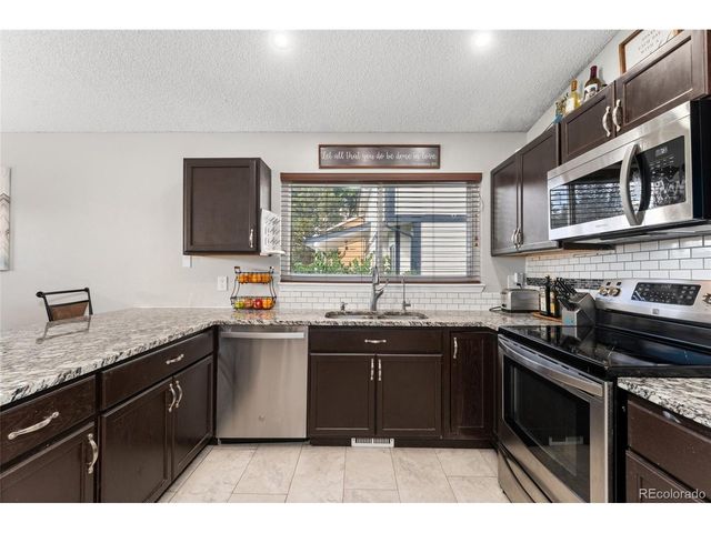 9939 Garland Dr, Broomfield, CO 80021