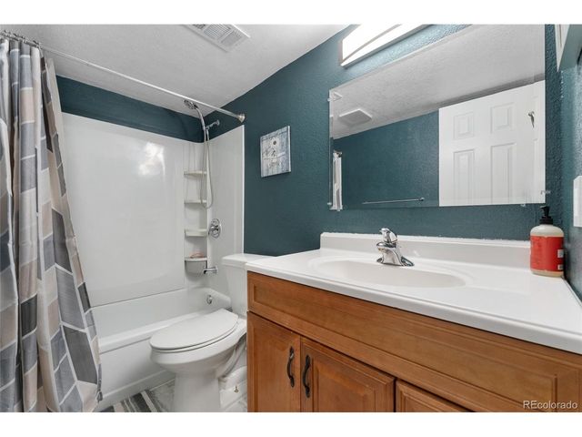 9939 Garland Dr, Broomfield, CO 80021