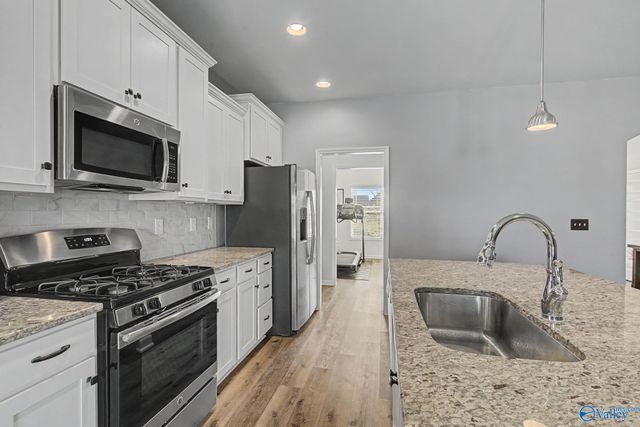 215 Iron Circle, Meridianville, AL 35759