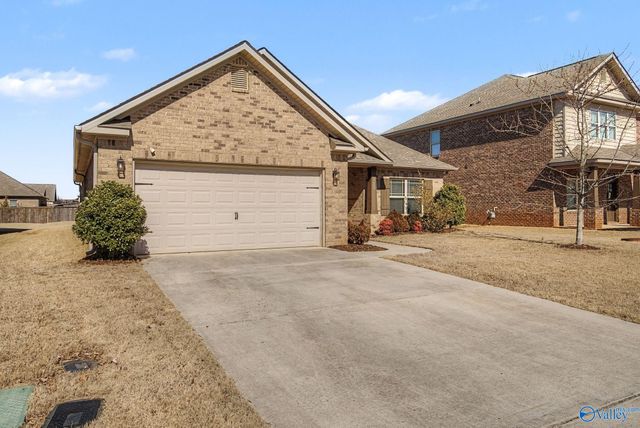 215 Iron Circle, Meridianville, AL 35759