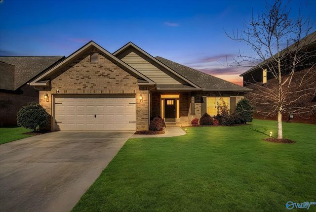 215 Iron Circle, Meridianville, AL 35759