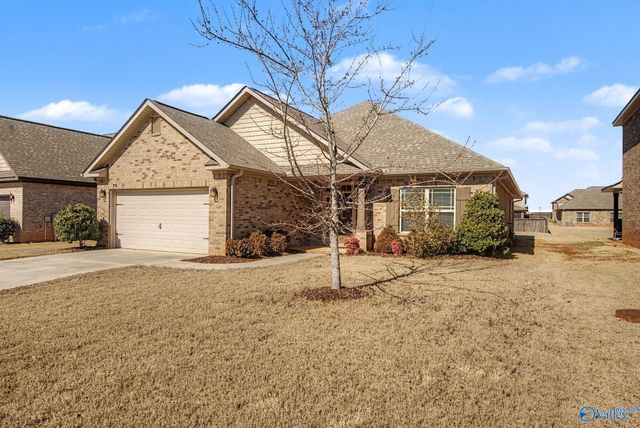 215 Iron Circle, Meridianville, AL 35759