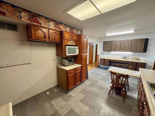 1420 Nilles Road, Fairfield, OH 45014