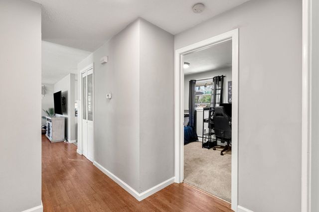 15 Bradford Drive, Merrimack, NH 03054