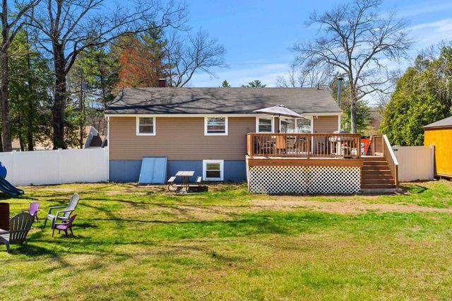 15 Bradford Drive, Merrimack, NH 03054