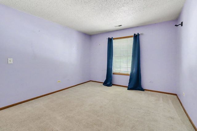 430 Elizabeth Drive 2C, Wood Dale, IL 60191