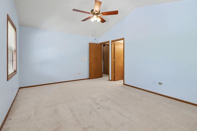 430 Elizabeth Drive 2C, Wood Dale, IL 60191