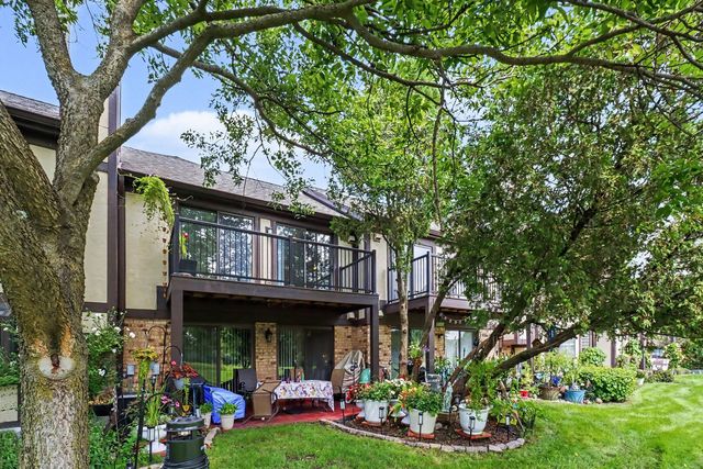 430 Elizabeth Drive 2C, Wood Dale, IL 60191