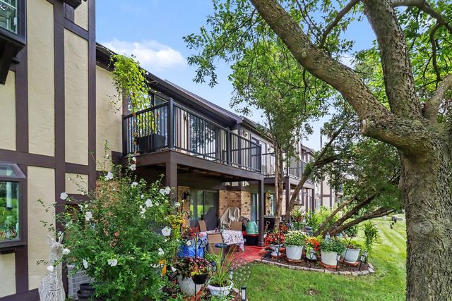 430 Elizabeth Drive 2C, Wood Dale, IL 60191