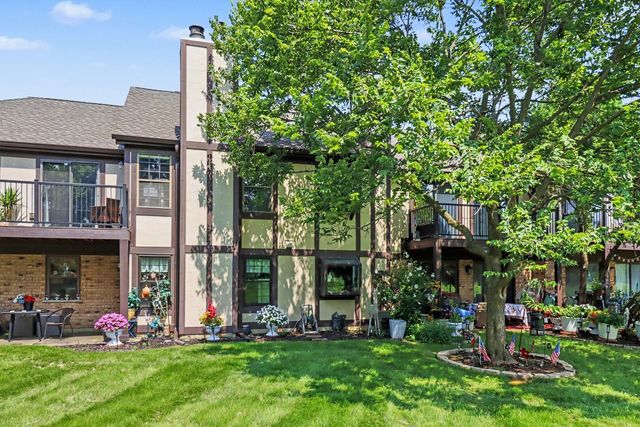430 Elizabeth Drive 2C, Wood Dale, IL 60191