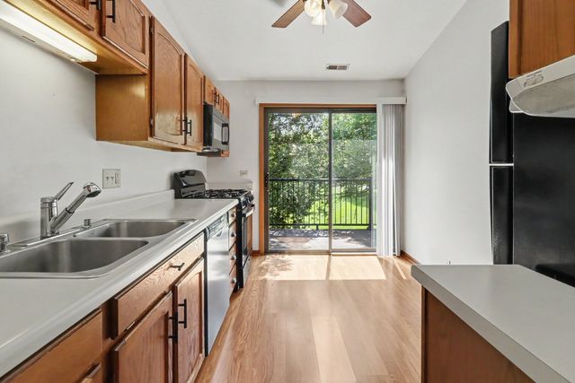 430 Elizabeth Drive 2C, Wood Dale, IL 60191