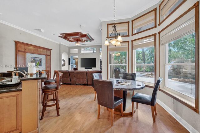 3792 Churchill Downs Dr, Davie, FL 33328