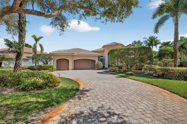 3792 Churchill Downs Dr, Davie, FL 33328