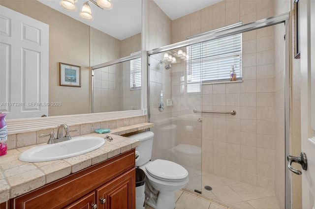 3792 Churchill Downs Dr, Davie, FL 33328