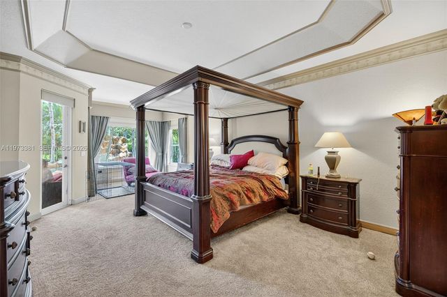 3792 Churchill Downs Dr, Davie, FL 33328