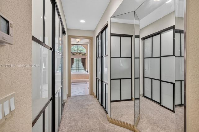 3792 Churchill Downs Dr, Davie, FL 33328