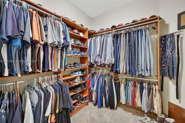 3792 Churchill Downs Dr, Davie, FL 33328