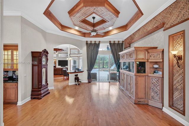 3792 Churchill Downs Dr, Davie, FL 33328