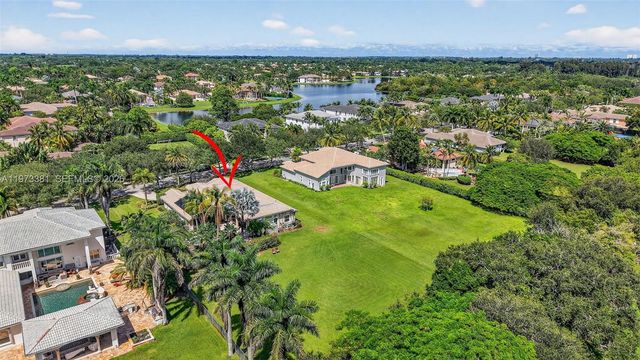 3792 Churchill Downs Dr, Davie, FL 33328