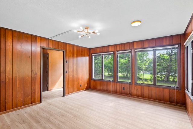 1112 FALCON DR, Columbia, MO 65201