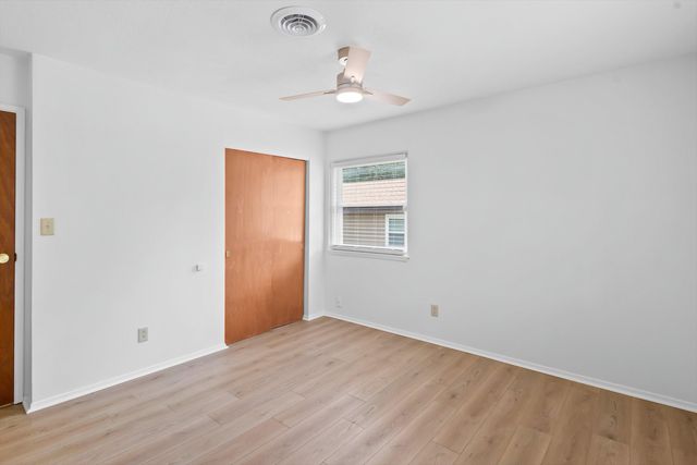 1112 FALCON DR, Columbia, MO 65201