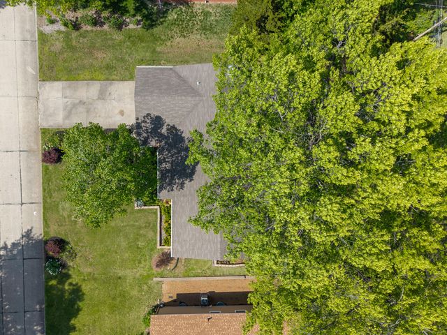 1112 FALCON DR, Columbia, MO 65201