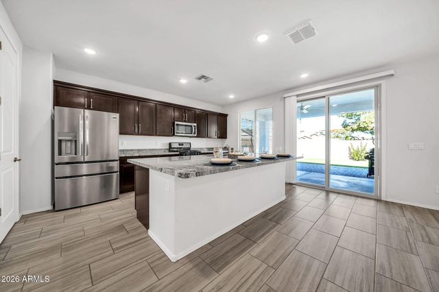 14384 W HEARN Road, Surprise, AZ 85379