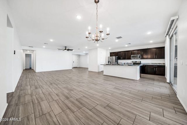 14384 W HEARN Road, Surprise, AZ 85379