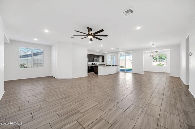 14384 W HEARN Road, Surprise, AZ 85379