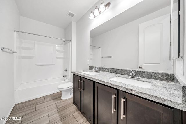 14384 W HEARN Road, Surprise, AZ 85379