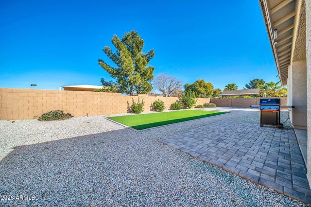 14384 W HEARN Road, Surprise, AZ 85379