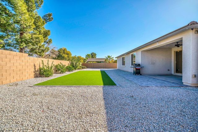 14384 W HEARN Road, Surprise, AZ 85379
